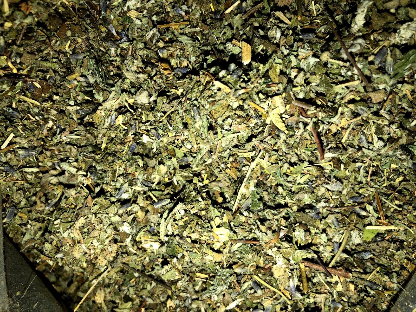No.21 Mix – Damiana Raspberry Lavender Passionflower Mullein Horehound – 4 oz’s